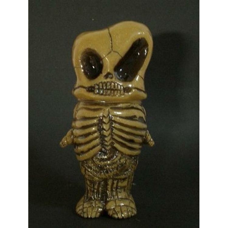 Monster Q - No.5 Inner Goldstar by Skull Head Butt