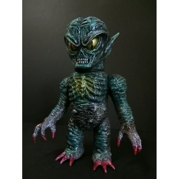 Invader-X - green by Skull Head Butt