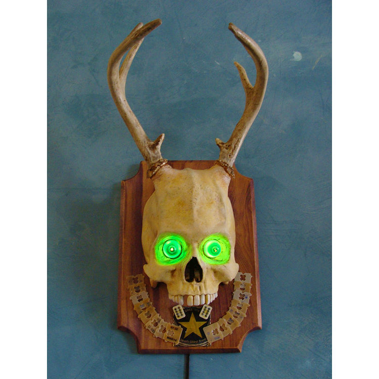 Inhuman Skull Trophy Lamp (1) by Maneki Nekro