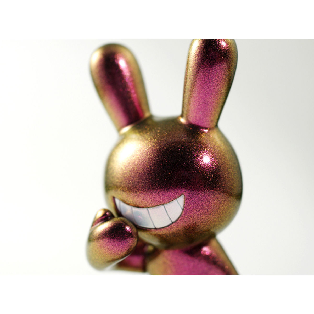 BLACK RABBiT Sitting Crimson