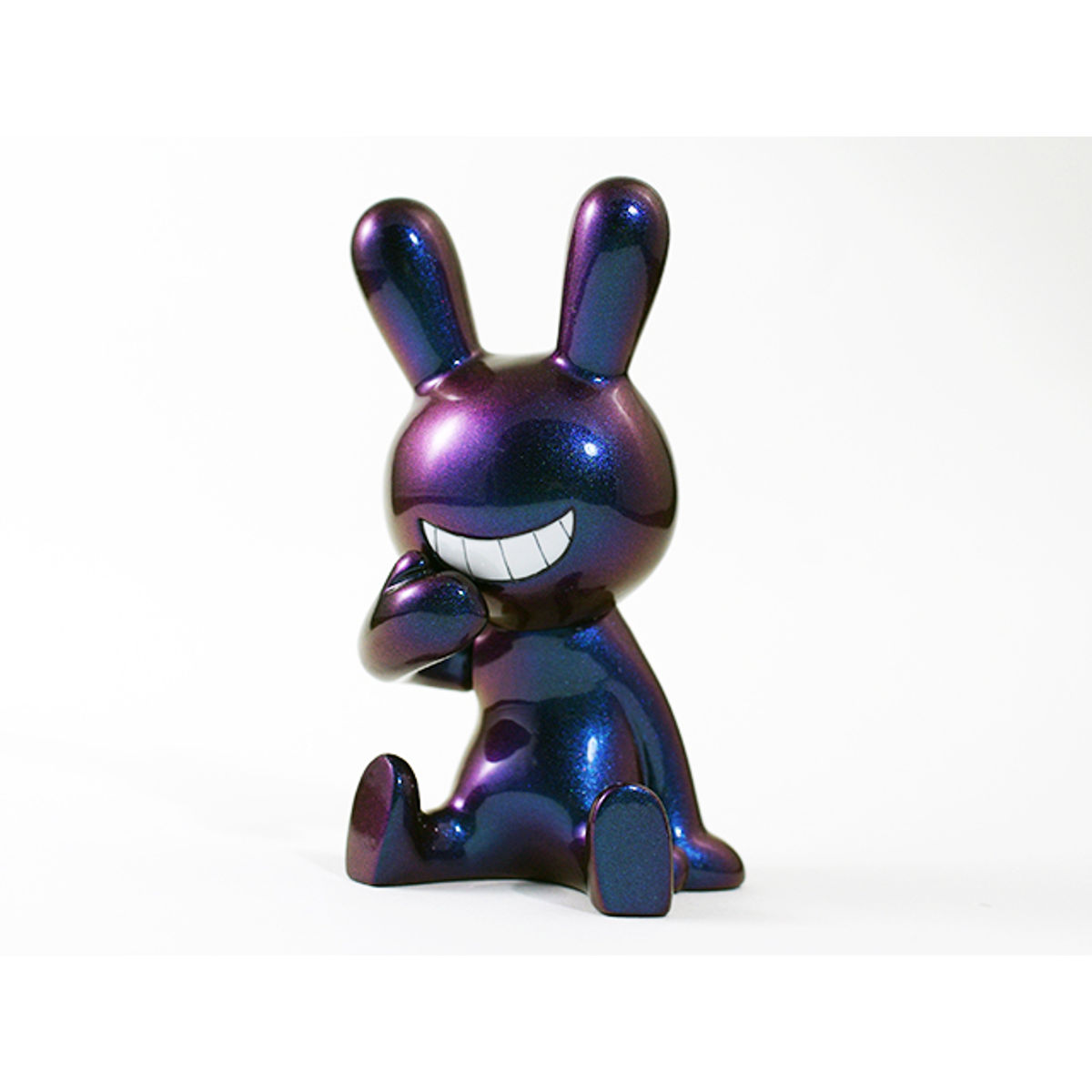 BLACK RABBiT Sitting maziora Andromeda 2