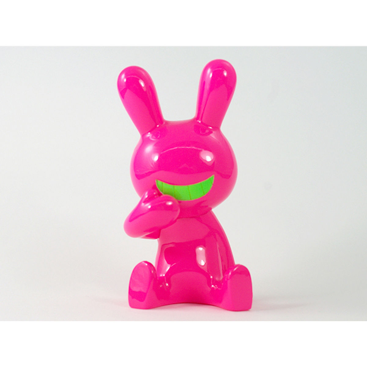 BLACK RABBiT Sitting neon pink