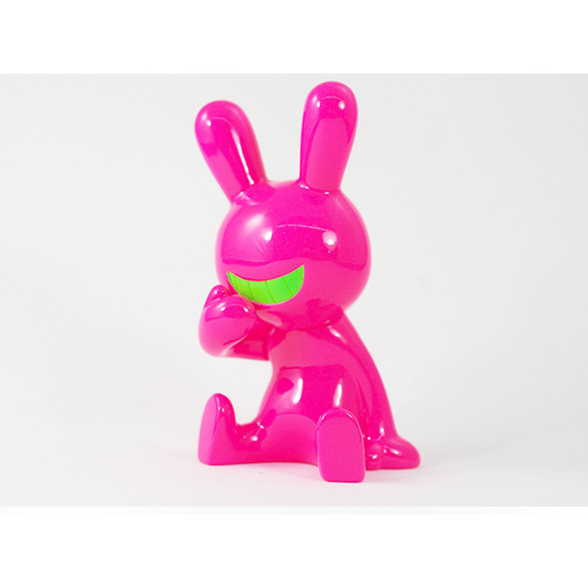 BLACK RABBiT Sitting neon pink