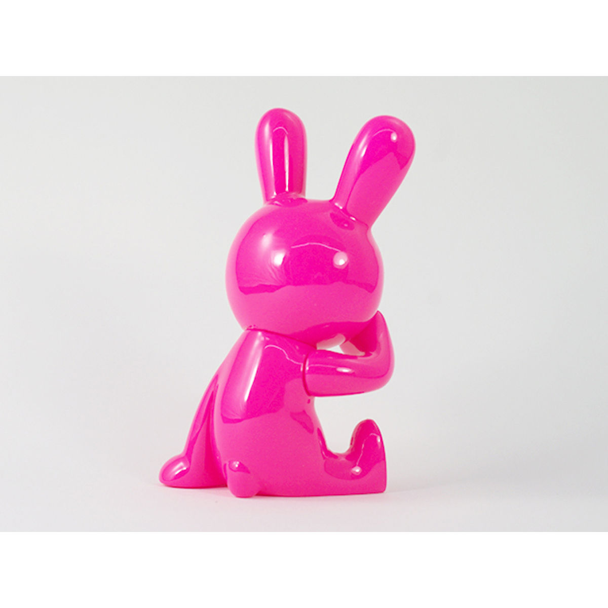 BLACK RABBiT Sitting neon pink