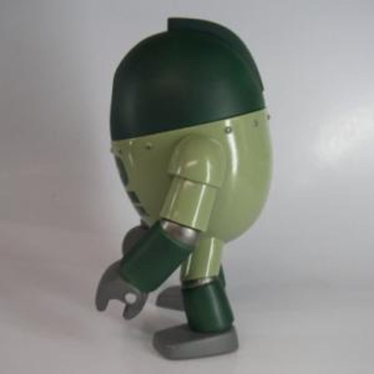 ROBOT NINE - Alligator 02