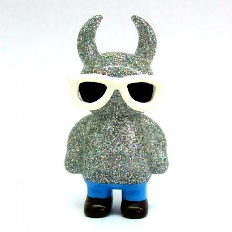 Uamou - white sunglasses c Amoudara denim ver by Uamou (Ayako Takagi)