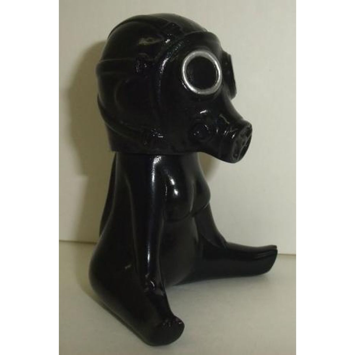 Tsuyako - Black sitting