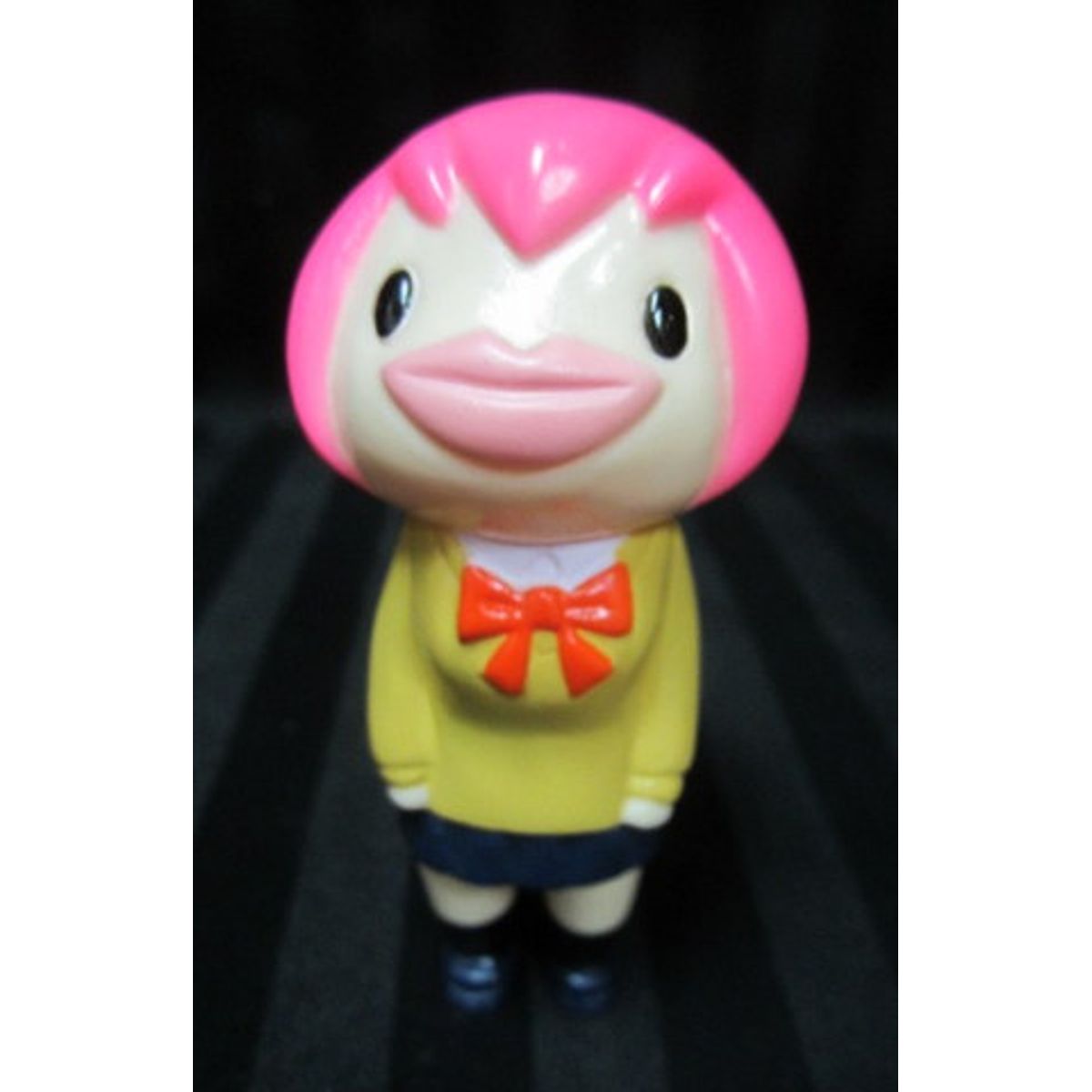 Suiko - School Girl - pink hair