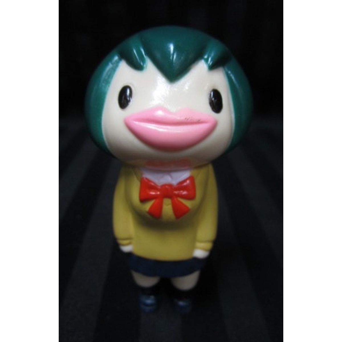 Suiko - School Girl - green hair