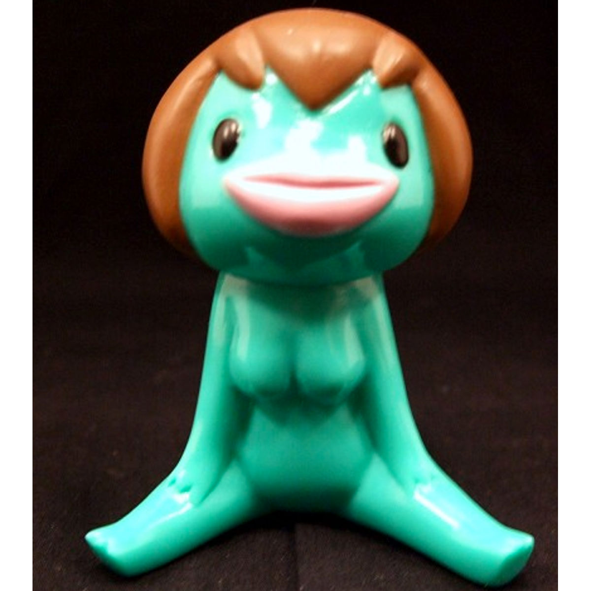 SUIKO - Sitting green/brown HAIR