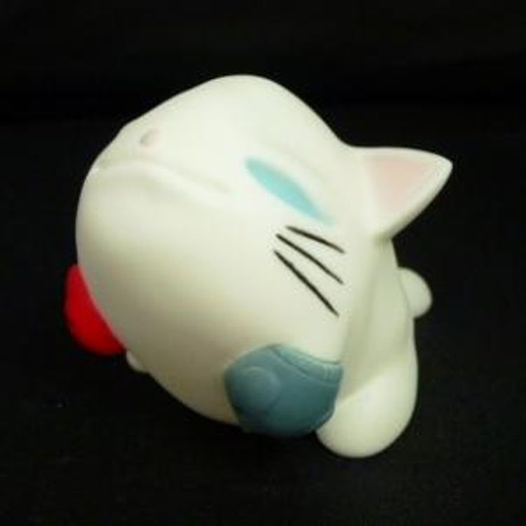 A cat Maurice White by Monster Factory (Japan)