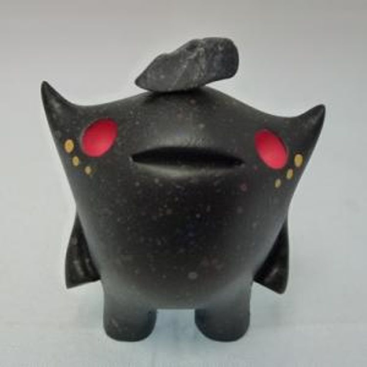 PND-UMA limited Purupupuru - red-eye × black stones - by Monster Factory (Japan)