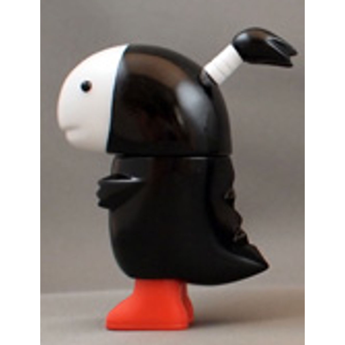 AMeDAS Ninja - red shoes