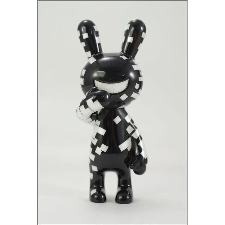 BLACK RABBiT - what pattern? ver. by Tadayuki Iwa (Black Rabbit)
