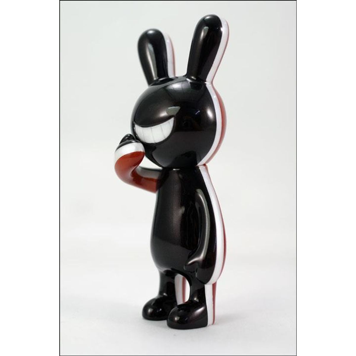 BLACK RABBiT - Black Wood Ver.