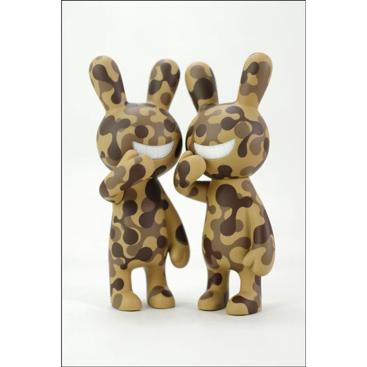 BLACK RABBIT - CAMOUFLAGE VER. - desert