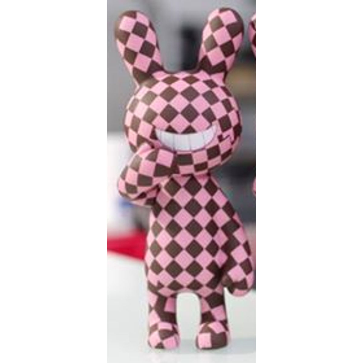 BLACK RABBIT - Checkered pink & brown