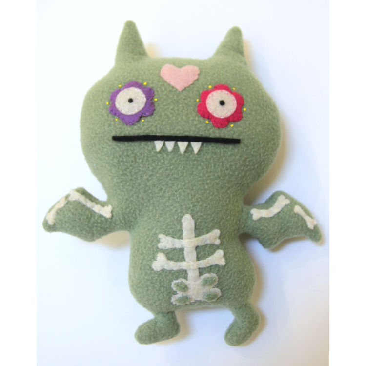 Mossy Muertos Bat by Valerie Gudell