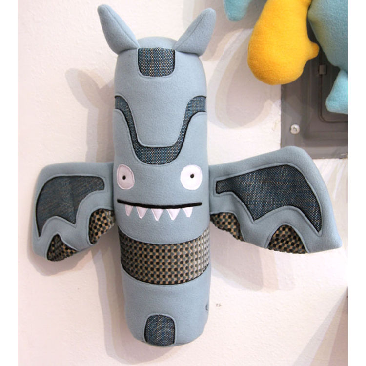 Icebat Totem by Zooguu (Jen Bennett Gubicza)