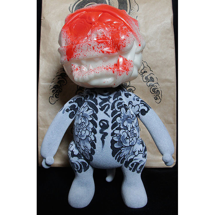 GANJI OBAKE DOG - MIKIRI BLACK SCALE (Blood Splatter Ver.) by Three Tides Tattoo (Hirakawa Hiroshi)