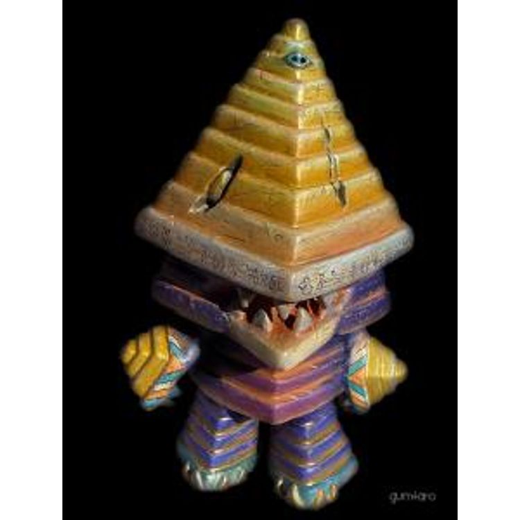 gold pillar by Gumtaro (Masahiro Akiba)