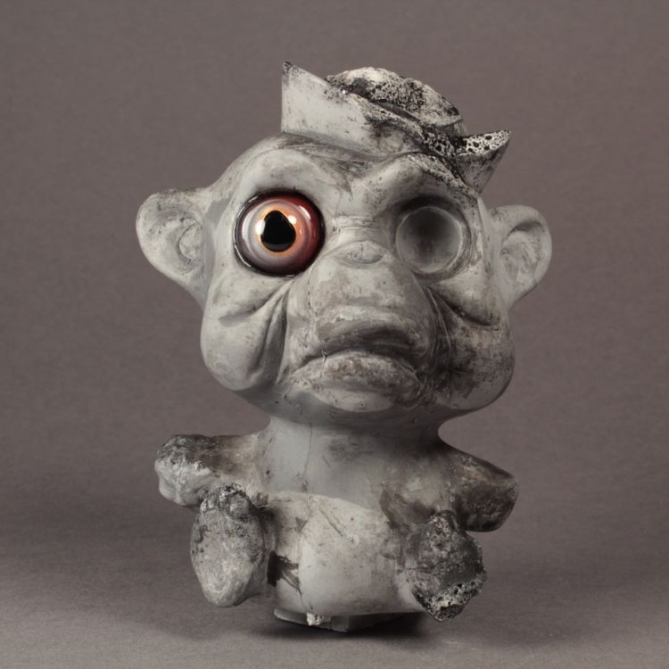 V1 (Grey) by Daniel Goffin