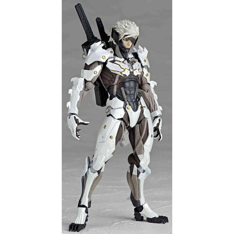 METAL GEAR RISING REVENGEANCE Raiden White Armor by Katsuhisa Yamaguchi