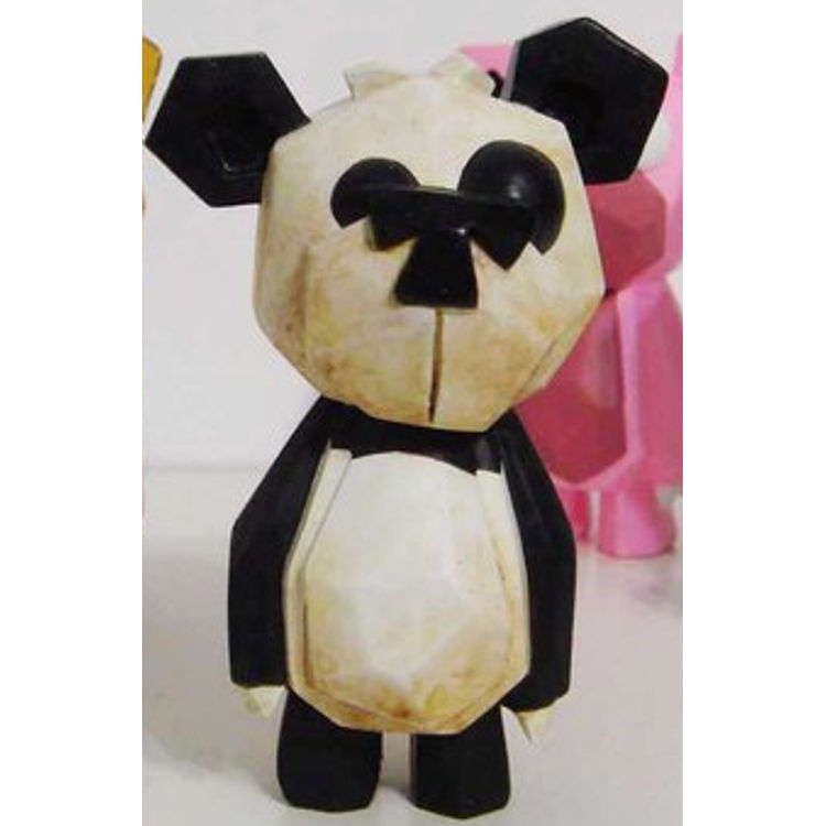 Loic - MinI BEYA No.2 - panda by Banana Virus