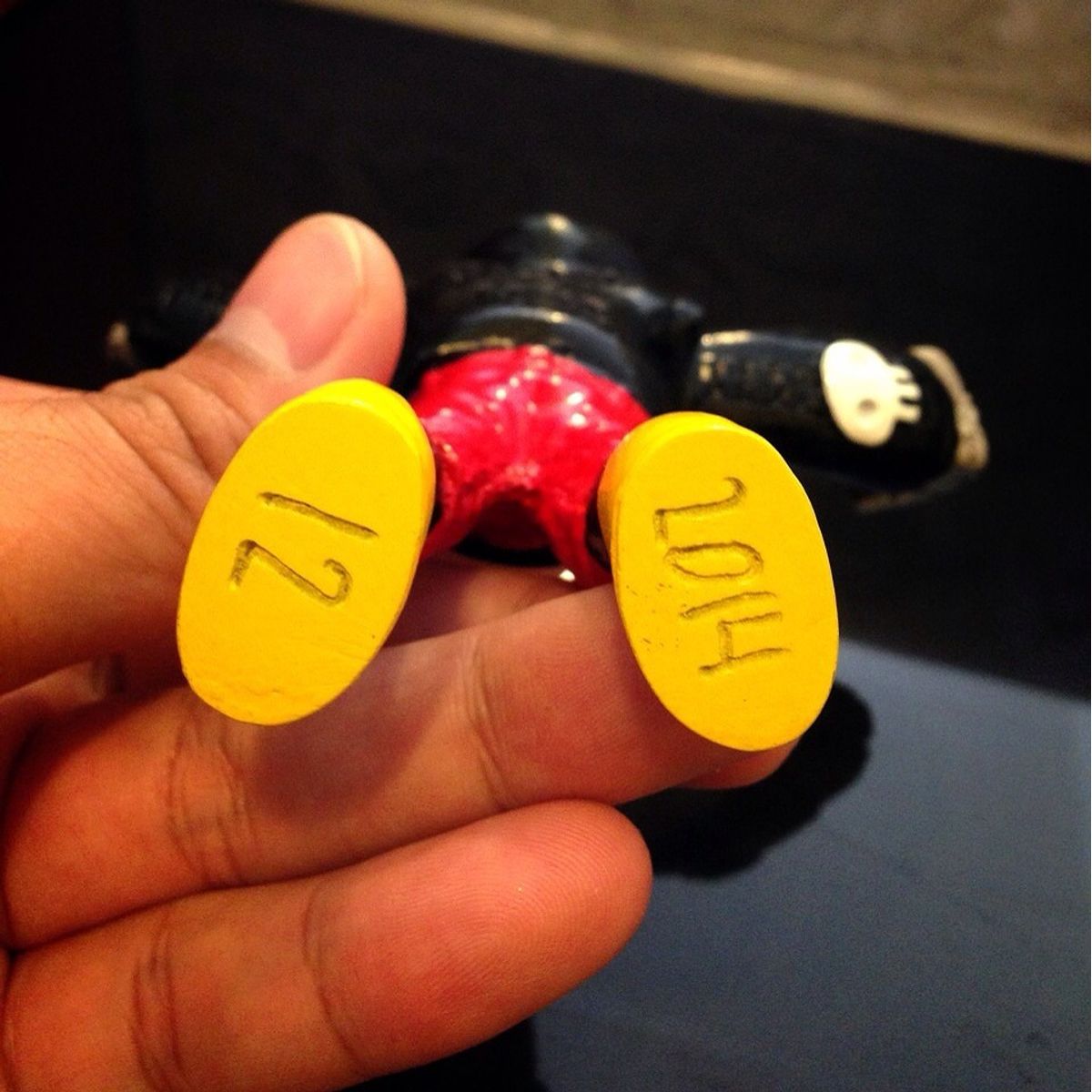 SKULL BIGFIST (MICKY MOUSE STYLE)