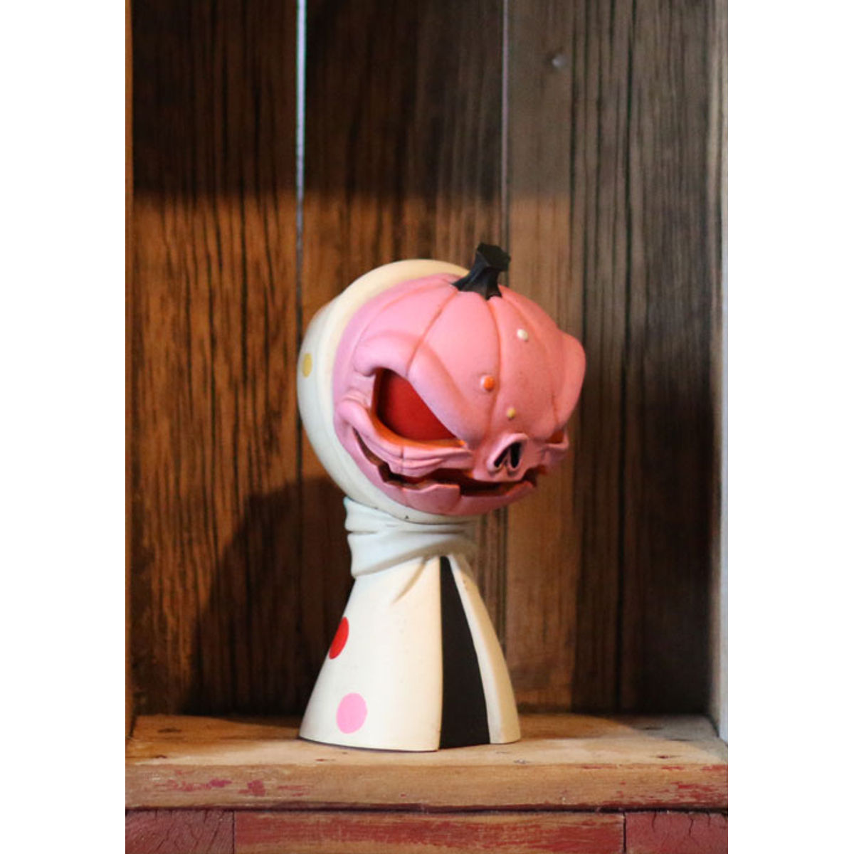 Pumpkin Greeter: Cream