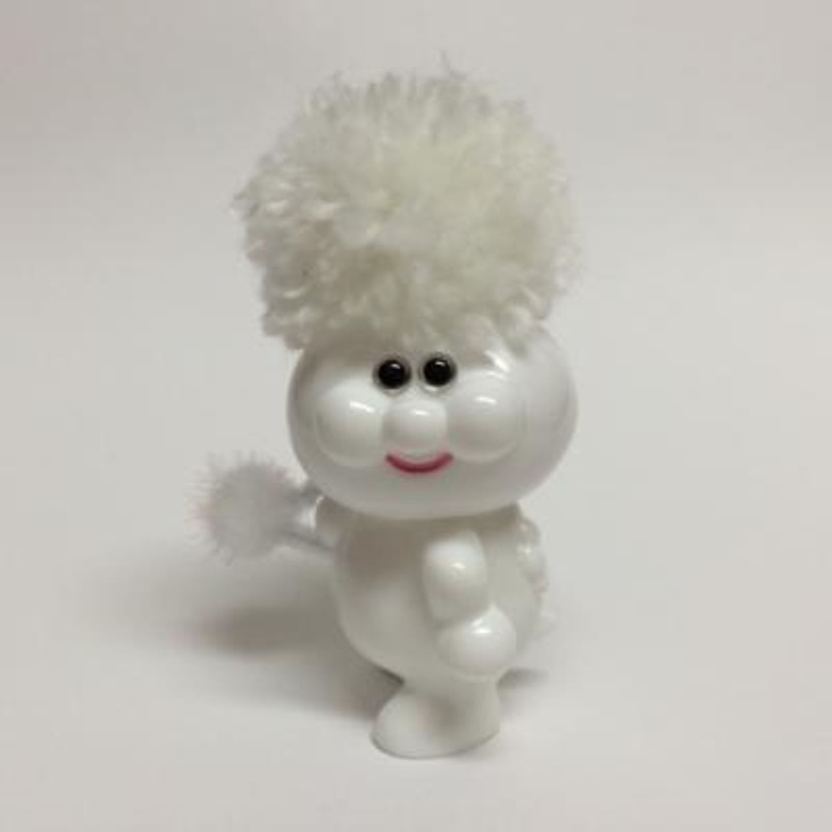 Wow-chan - white