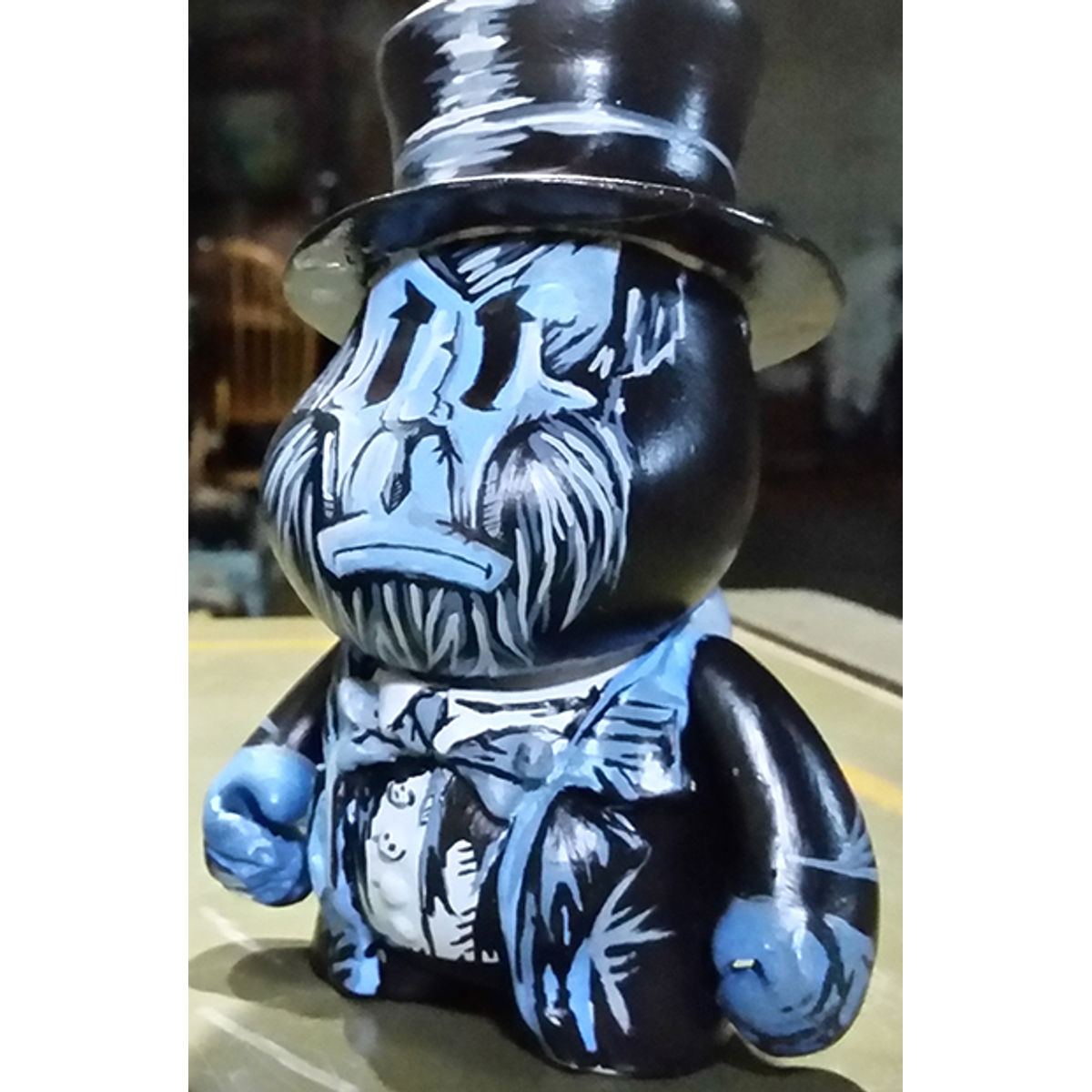 LINCOLN MUNNY