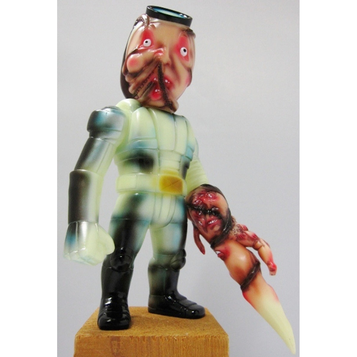 Sunshine Trooper - Ama Sunshine & Maken Tomoko