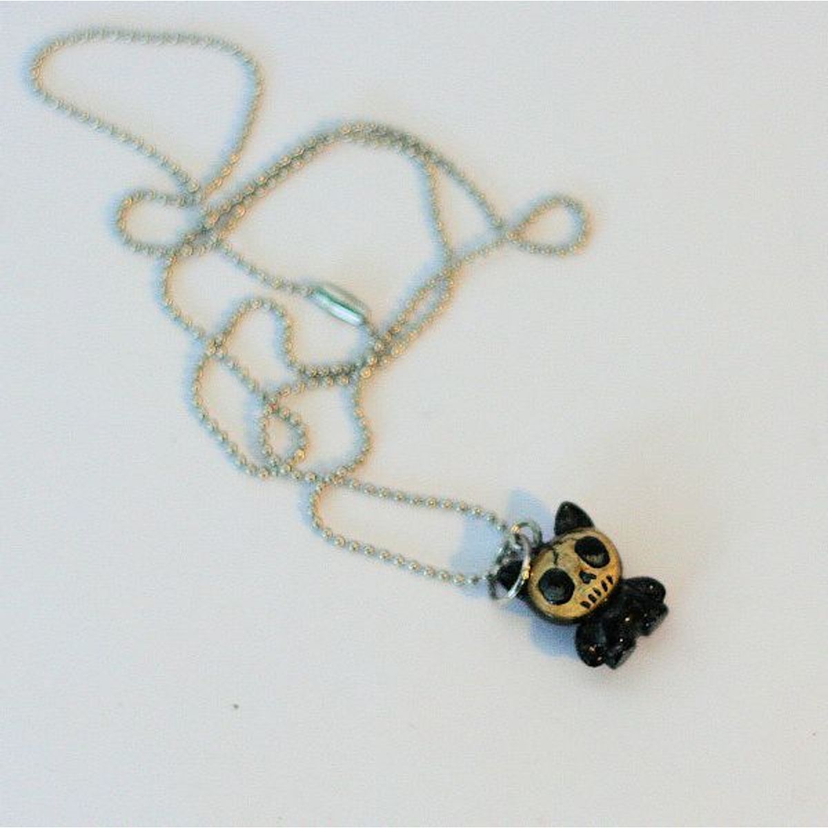 Dark Trikky Zipperpull Necklace