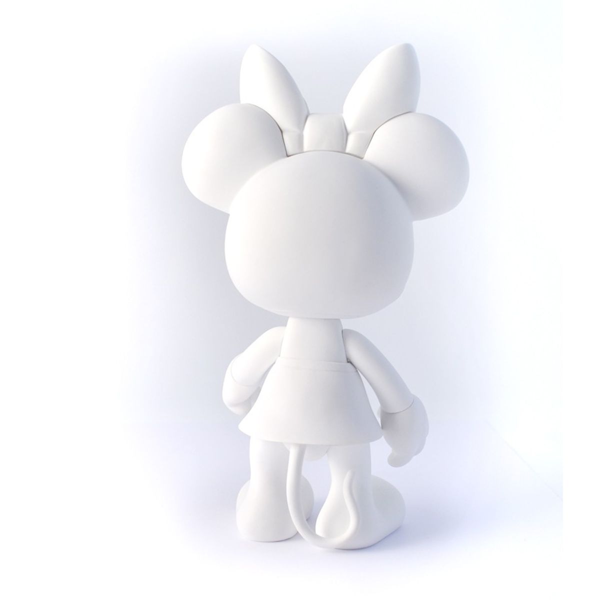 ARTOYS MINNIE MONOCHROME WHITE 8"
