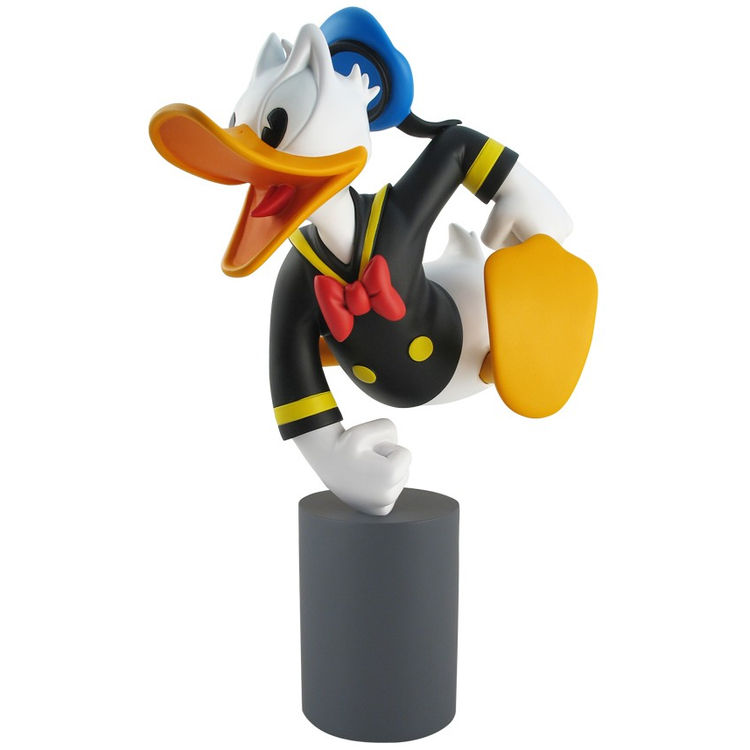 DONALD EXCITED, LIFE SIZE by Disney