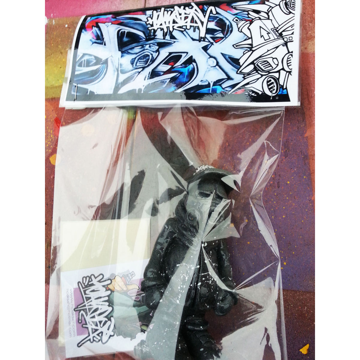 SMOKEY GREY BLACK RESIN MASKEDMAN GRAFFITI PIECE