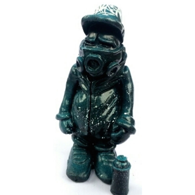 BLACK AND BLUE HAZE RESIN MASKEDMAN by Hoakser