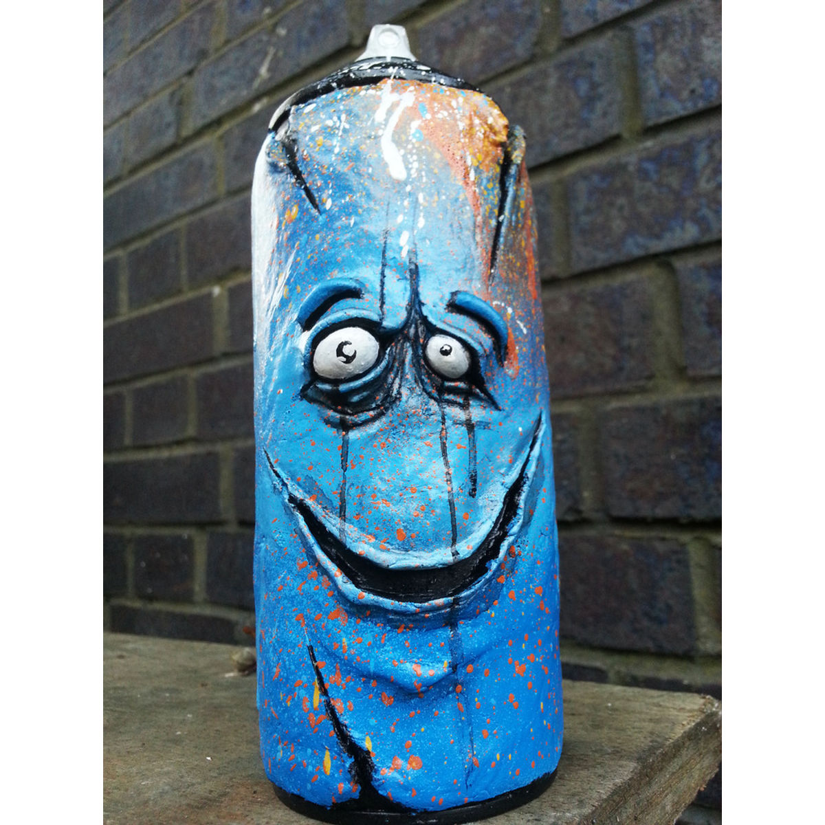 CUSTOM SPRAY CAN HAND PAINTED GRAFFITI FACE SCULPTURE