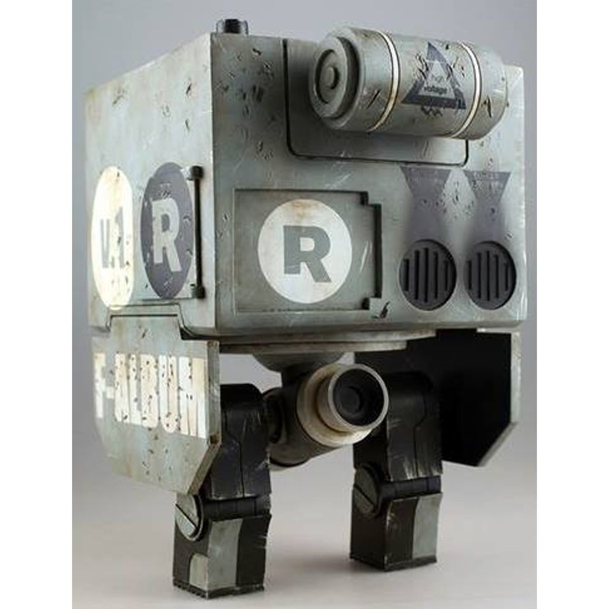 Mighty Square - F-Album