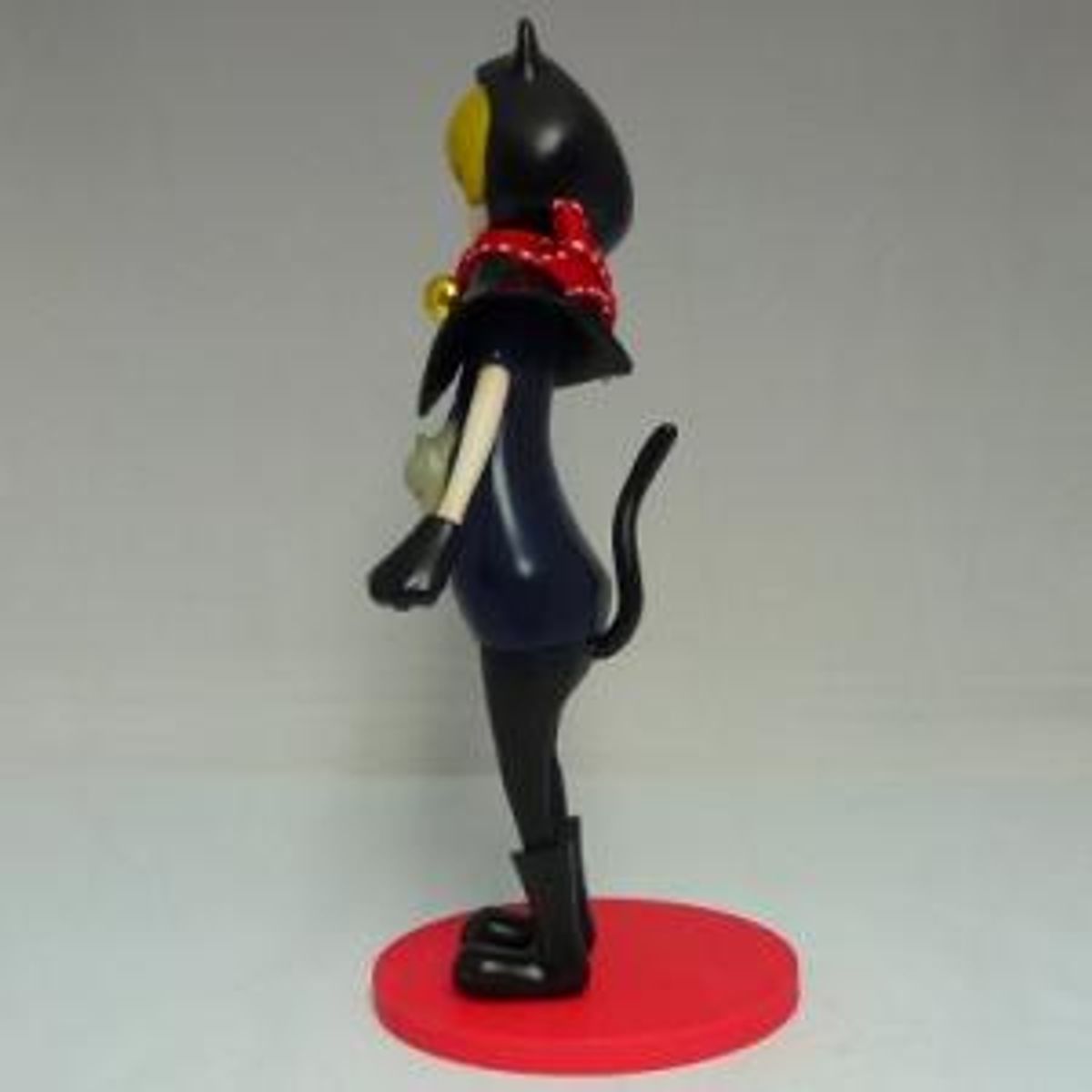 beast black cat hood Ver. (A red ribbon playful)
