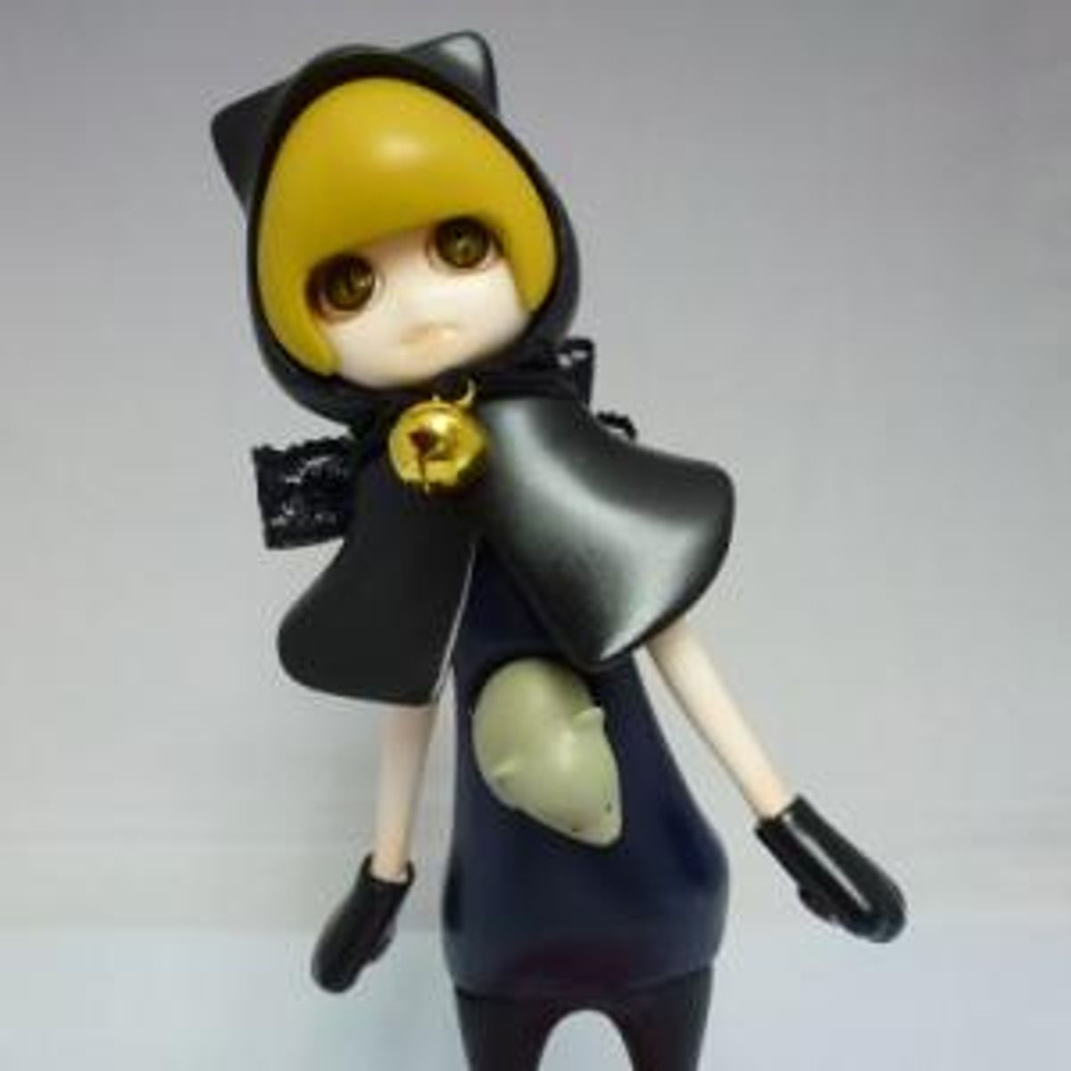 beast black cat hood Ver. (B ribbon black yellow eyes)