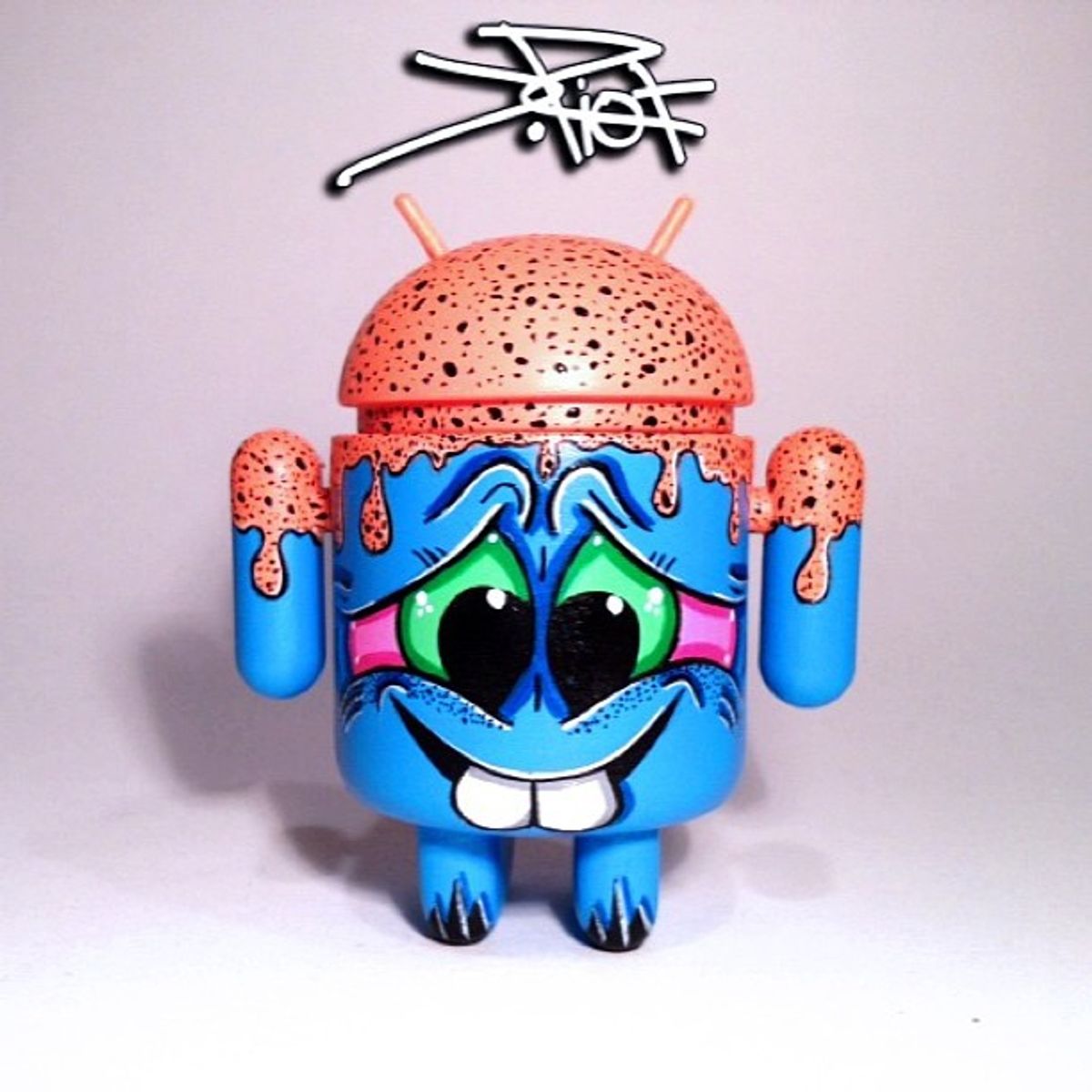 Happy Lava Drip Rioteer Droid