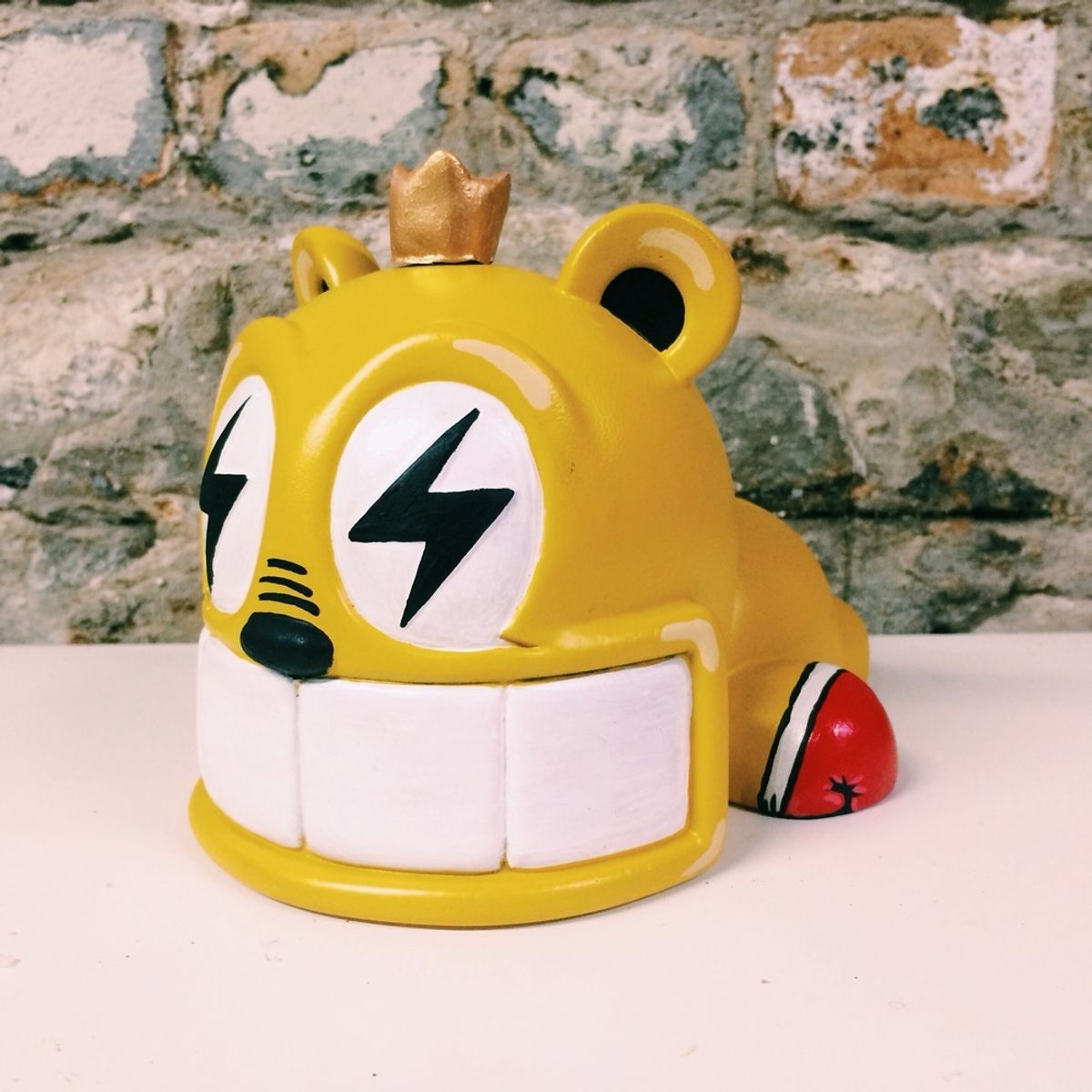 Cheesin' Reach Bear Custom
