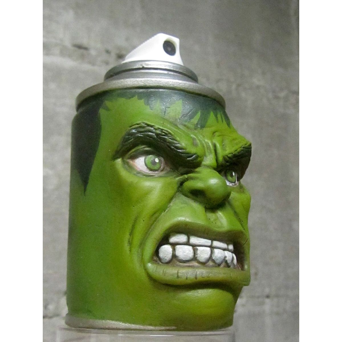 Hulk Spraycan