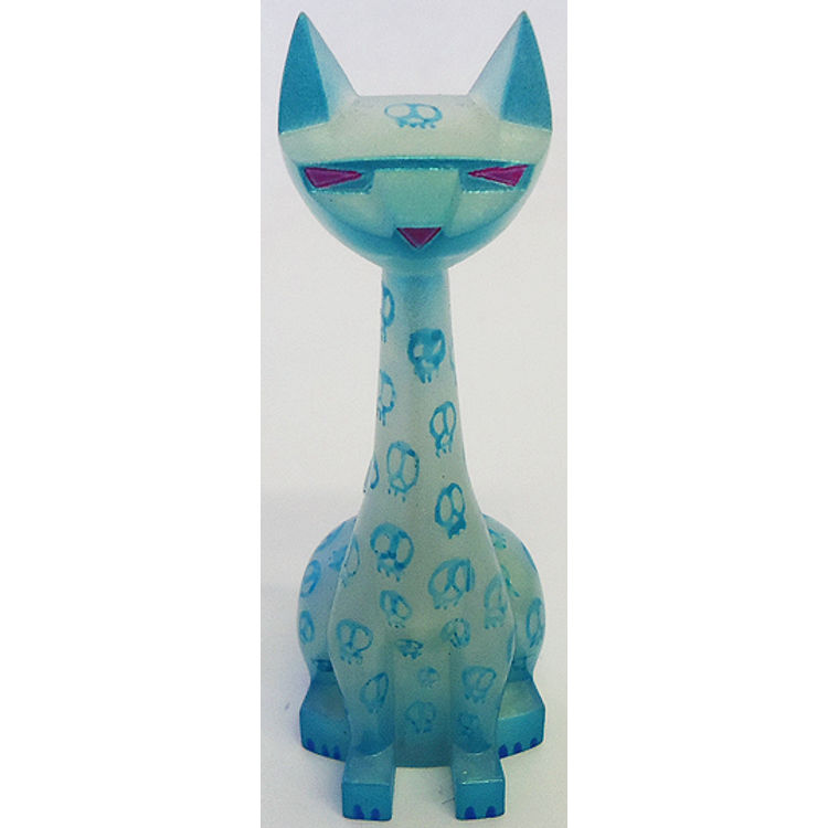 Pearl Cast Skull Cat Tuttz - light blue by Laura Alvarez