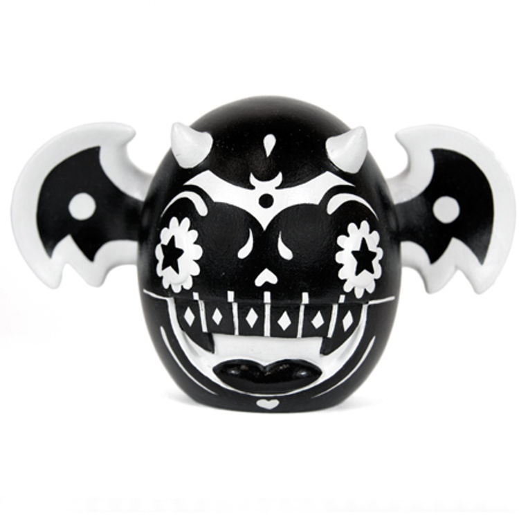 Custom Junior Sugar Fangs : Lunes (NYCC 2014 MYPLASTICHEART EXCLUSIVE) by Lou Pimentel