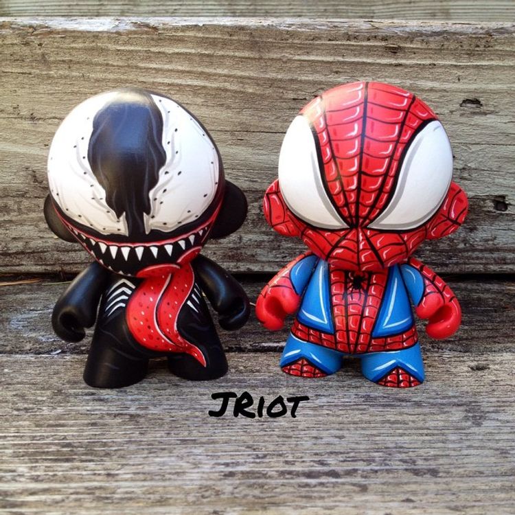 Spider-man and Venom by J.Riot