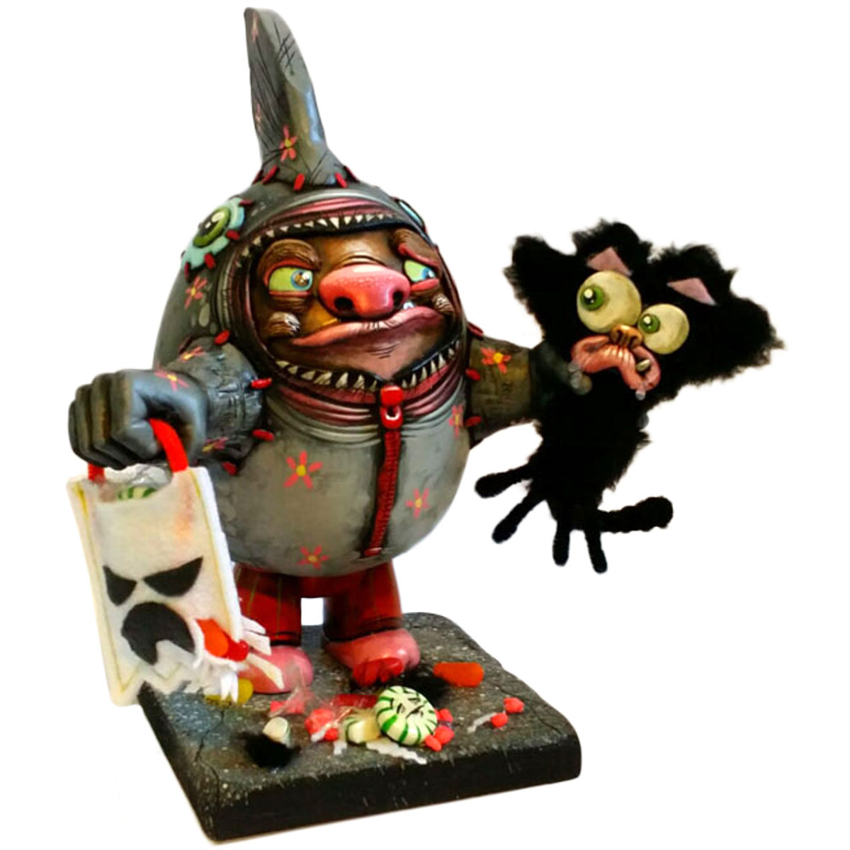 It’s Shark week for the neighbors cat