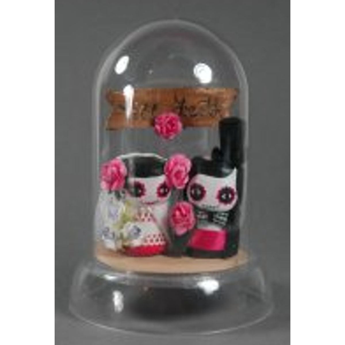 MR AND MRS MUERTOS B